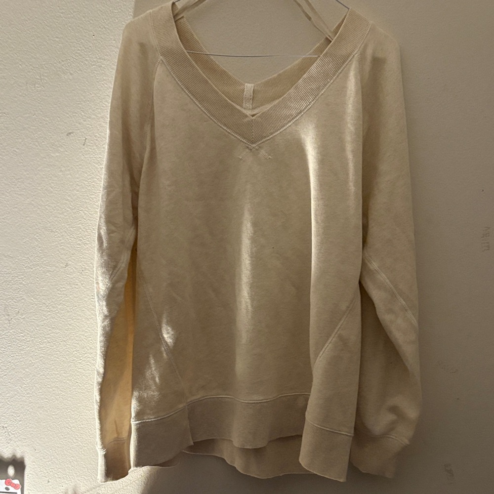 Aerie Cream V-Neck Women's Sweater